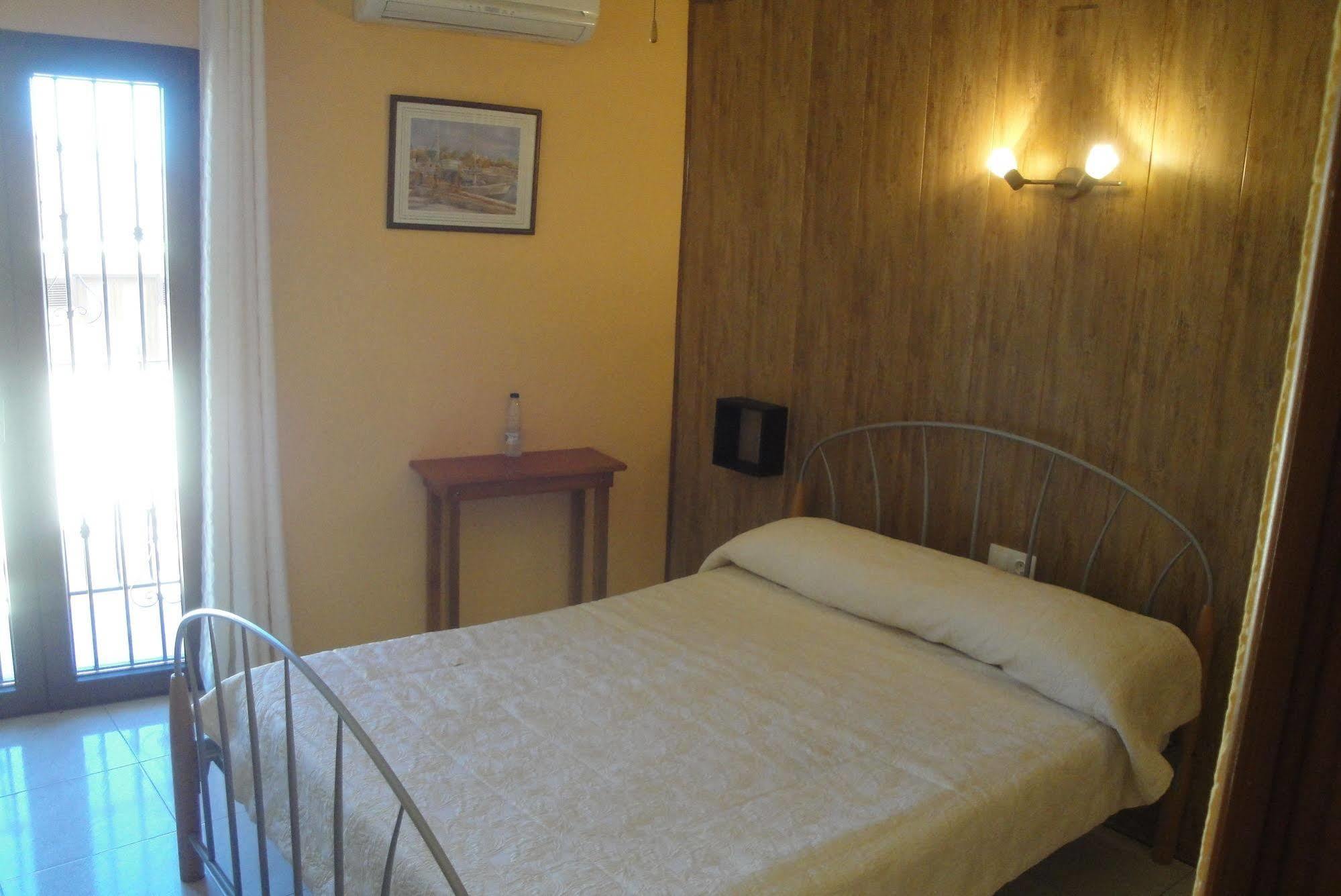 Hostal Cristina Denia Exteriér fotografie